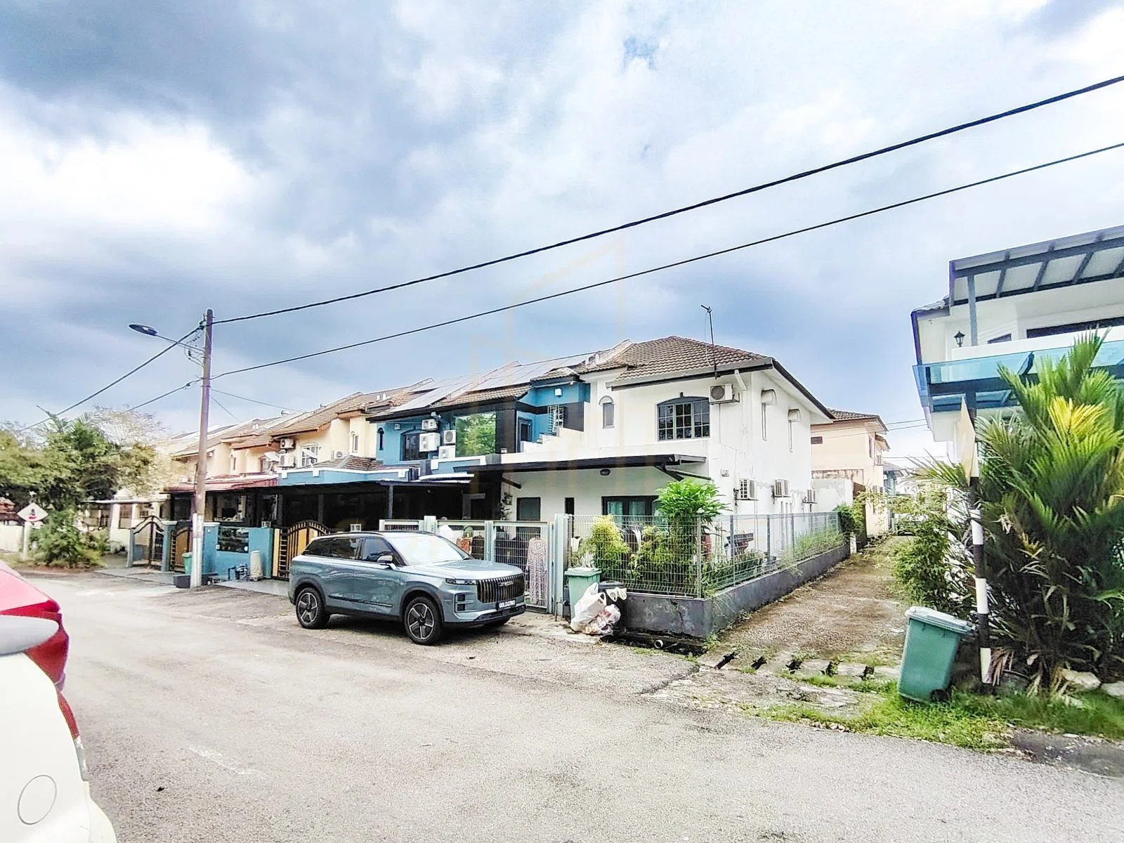 Renovated Endlot Double-Storey USJ 13 Facing Open